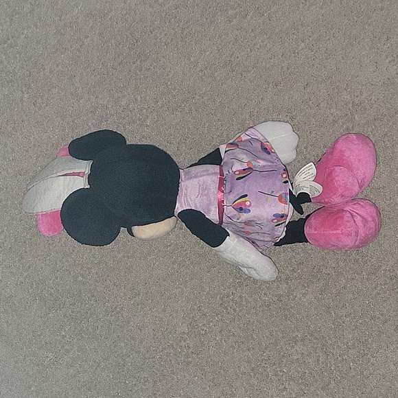 Easter Minnie Mouse - Picture 3 of 5